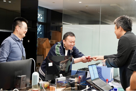 花樣年2024開工大吉|路長須定,貓?jiān)趧t靈(1)226.png