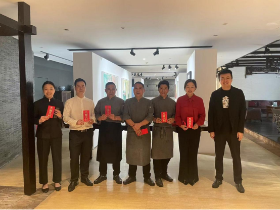 花樣年2024開工大吉|路長須定,貓?jiān)趧t靈(1)336.png
